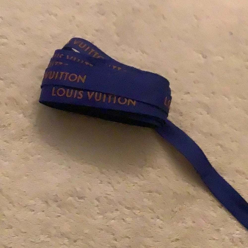 Louis Vuitton pay ask put
